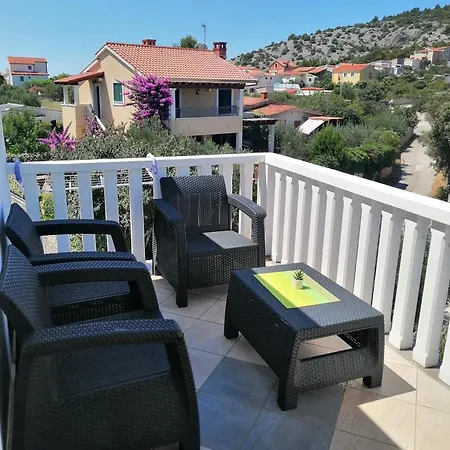 Tina Apartament Ražanj