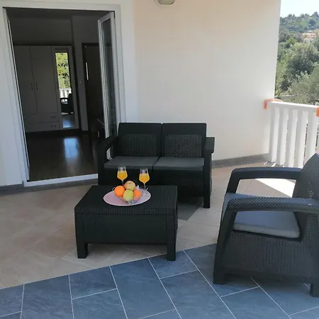 Tina Apartamento Ražanj